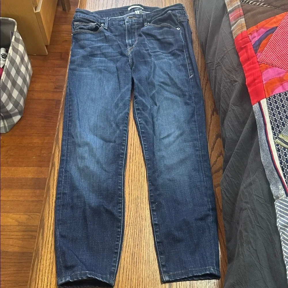 Good American Good Legs Jeans - Picture 5 of 8